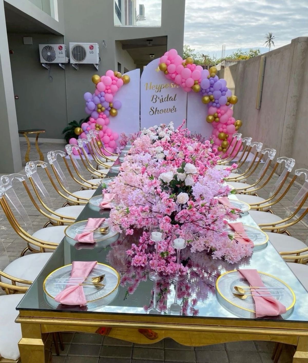 Birthday Decoration Setup 016